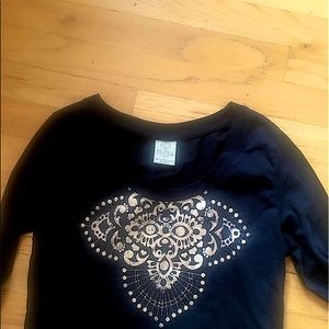 Yoga Long Sleeve Black Tee 💛⭐️🙏